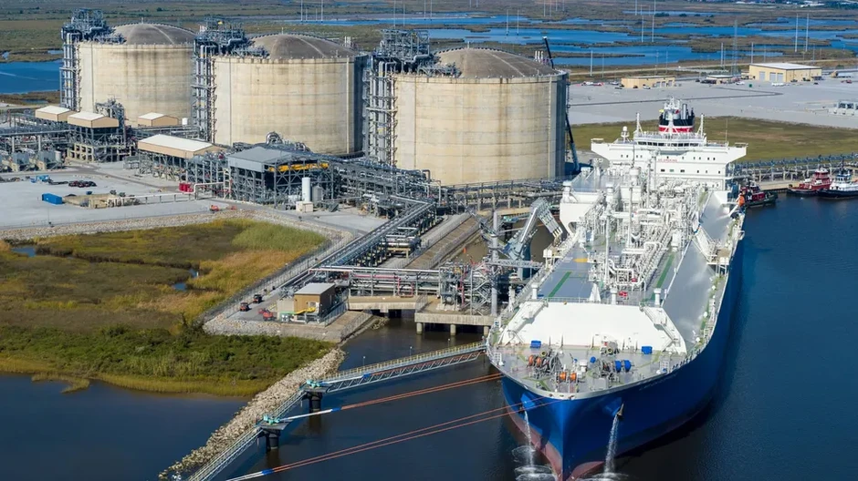 Dự án LNG Long Sơn: Dấu ấn hợp tác quốc gia Việt – Pháp về phát triển năng lượng Dự án LNG Long Sơn: Dấu ấn hợp tác quốc gia Việt – Pháp về phát triển năng lượng