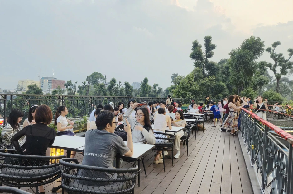 Du lịch bứt phá nửa đầu năm, thành động lực tăng trưởng kinh tế của TP Hồ Chí Minh Du lịch bứt phá nửa đầu năm, thành động lực tăng trưởng kinh tế của TP Hồ Chí Minh