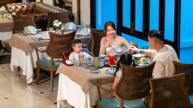 Du lịch Đà Nẵng thu hơn 5.727 tỷ đồng dịp nghỉ lễ Du lịch Đà Nẵng thu hơn 5.727 tỷ đồng dịp nghỉ lễ
