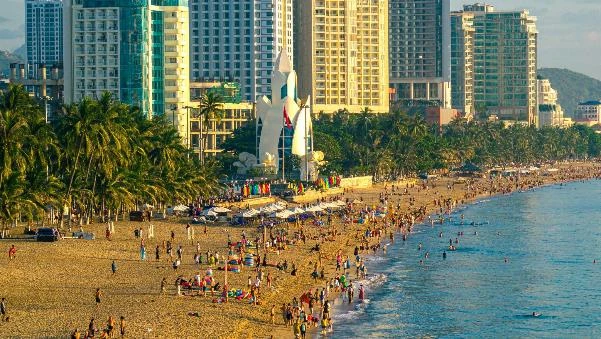 Du lịch tăng trưởng ấn tượng, Khánh Hòa tính bài toán mở rộng không gian đô thị? Du lịch tăng trưởng ấn tượng, Khánh Hòa tính bài toán mở rộng không gian đô thị?