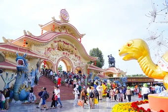 Du lịch TP Hồ Chí Minh bùng nổ, doanh thu gần 8.700 tỷ đồng trong dịp lễ 30/4 - 1/5