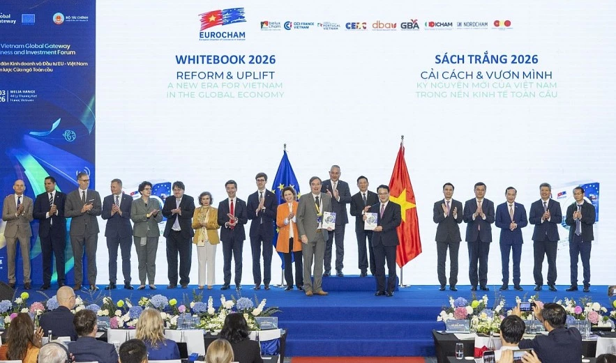EuroCham ra mắt Sách Trắng 2026: Định vị Việt Nam cho làn sóng đầu tư châu Âu tiếp theo EuroCham ra mắt Sách Trắng 2026: Định vị Việt Nam cho làn sóng đầu tư châu Âu tiếp theo
