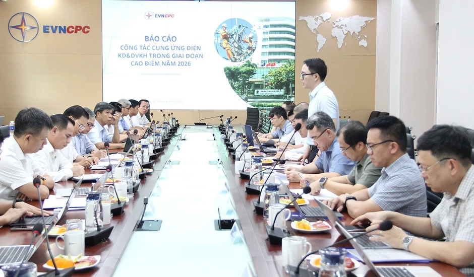 EVN kiểm tra công tác cung ứng điện tại EVNCPC trong cao điểm nắng nóng