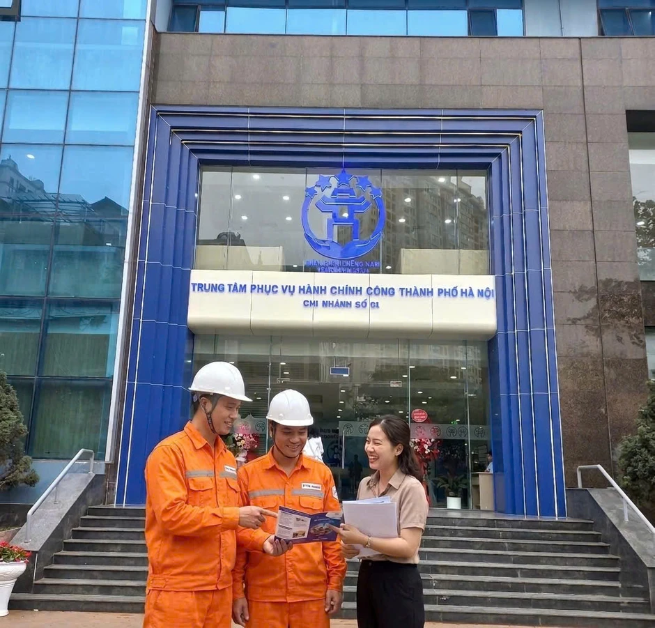 EVNHANOI đẩy mạnh tuyên truyền tiết kiệm điện vì mục tiêu phát triển bền vững EVNHANOI đẩy mạnh tuyên truyền tiết kiệm điện vì mục tiêu phát triển bền vững