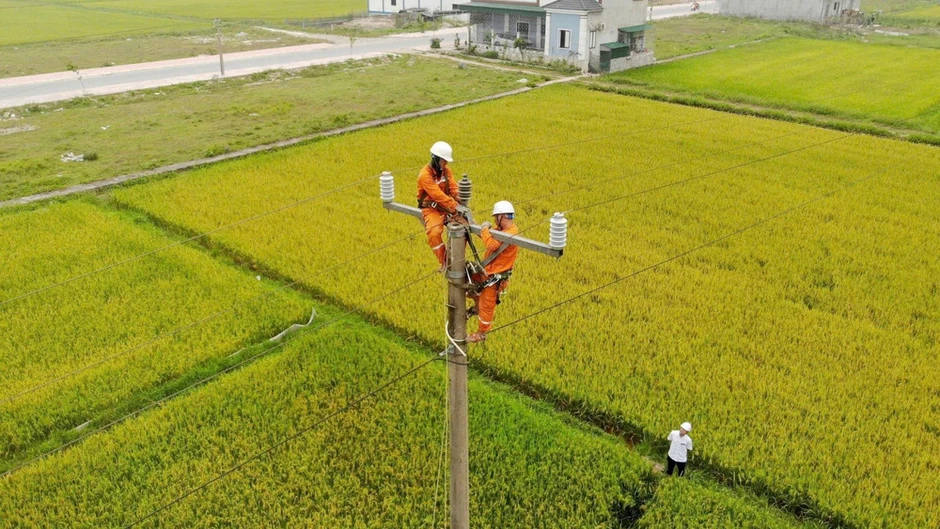 EVNNPC chủ động các giải pháp linh hoạt, bền vững bảo đảm cung ứng điện trong cao điểm nắng nóng EVNNPC chủ động các giải pháp linh hoạt, bền vững bảo đảm cung ứng điện trong cao điểm nắng nóng