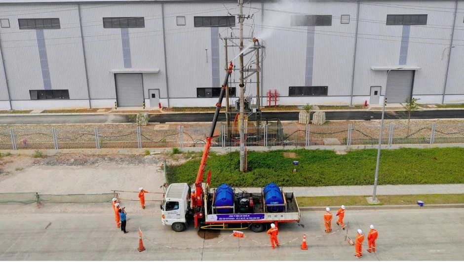 EVNNPC chủ động các giải pháp linh hoạt, bền vững bảo đảm cung ứng điện trong cao điểm nắng nóng EVNNPC chủ động các giải pháp linh hoạt, bền vững bảo đảm cung ứng điện trong cao điểm nắng nóng