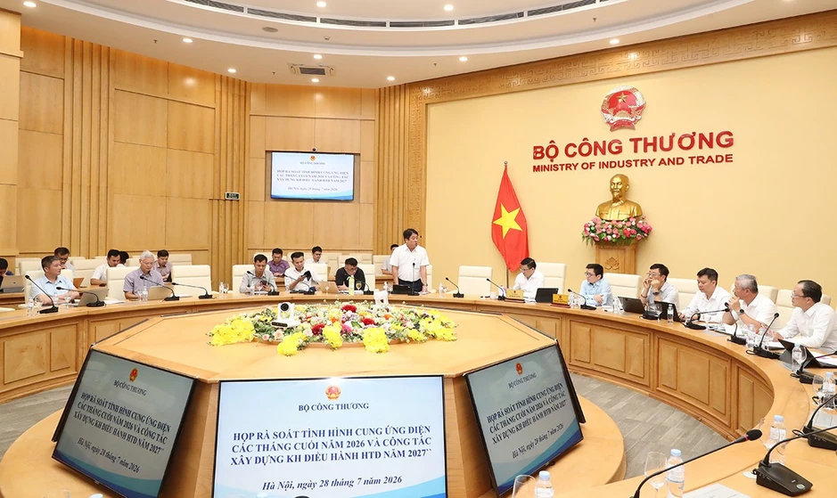 EVNNPT bảo đảm vận hành an toàn hệ thống truyền tải điện, đẩy nhanh các dự án trọng điểm EVNNPT bảo đảm vận hành an toàn hệ thống truyền tải điện, đẩy nhanh các dự án trọng điểm