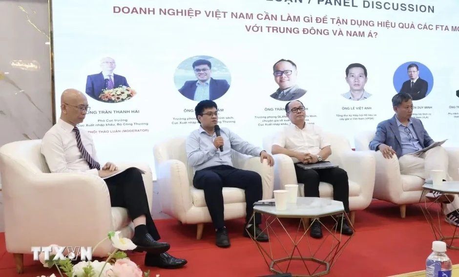 FTA mới mở rộng cánh cửa cho hàng Việt vào Trung Đông và Nam Á FTA mới mở rộng cánh cửa cho hàng Việt vào Trung Đông và Nam Á