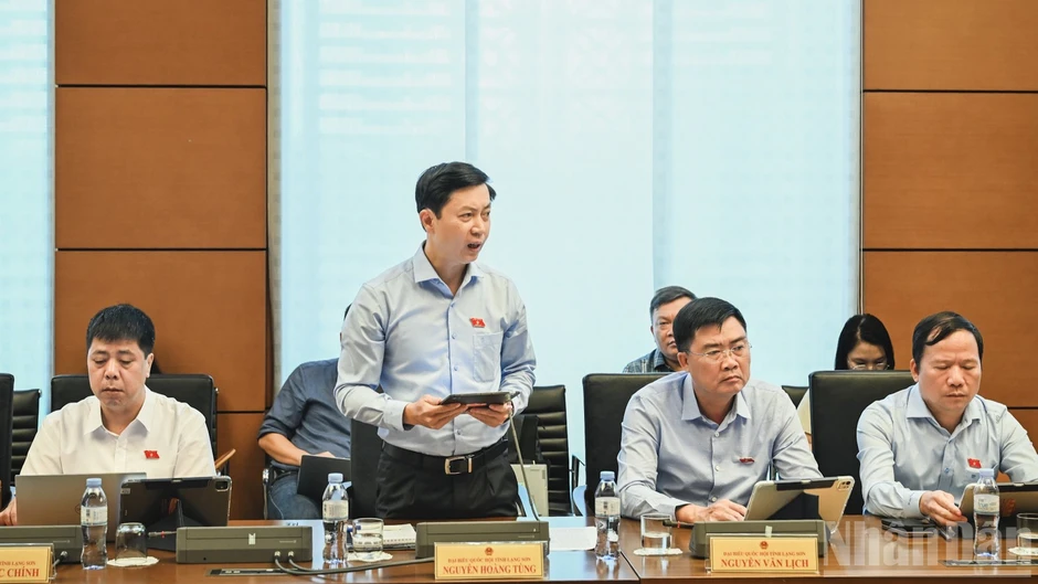 Gắn mục tiêu tăng trưởng với nâng cao đời sống nhân dân Gắn mục tiêu tăng trưởng với nâng cao đời sống nhân dân