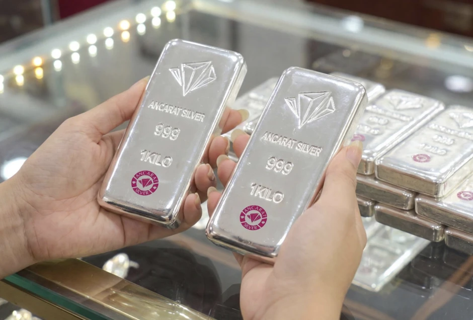 Giá bạc hôm nay tăng nhẹ, có loại đắt thêm gần nửa triệu đồng/kg Giá bạc hôm nay tăng nhẹ, có loại đắt thêm gần nửa triệu đồng/kg