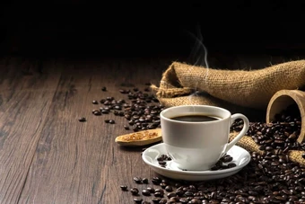 Giá cà phê hôm nay 24/6/2026: Arabica leo đỉnh 5 tuần