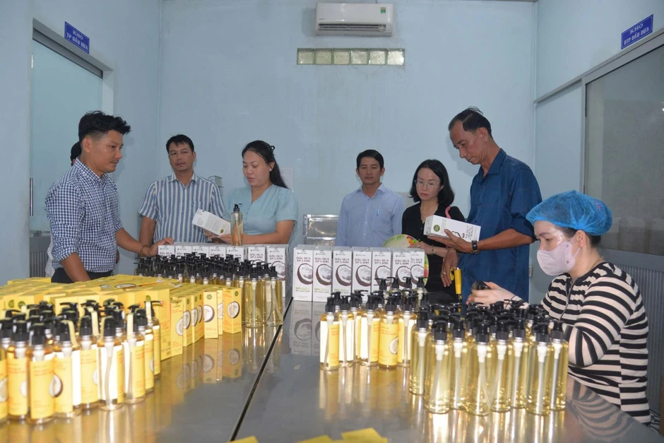 Giá dừa tăng mạnh theo sức nóng thị trường xuất khẩu Giá dừa tăng mạnh theo sức nóng thị trường xuất khẩu
