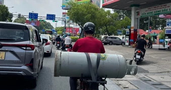 Giá gas tiếp tục tăng do khan hiếm nguồn cung