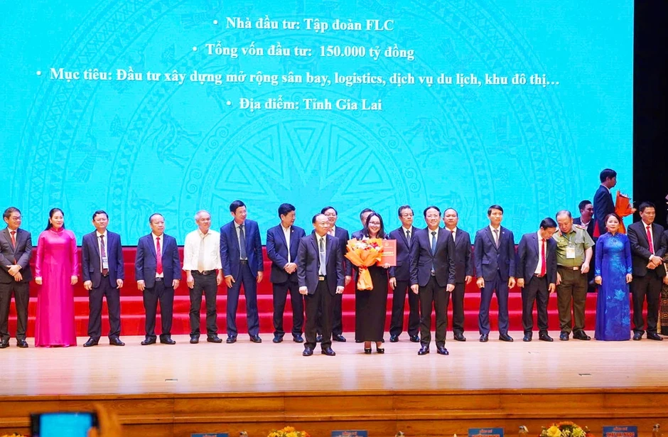 Gia Lai trao giấy chứng nhận đăng ký đầu tư, ký kết ...với 273 dự án Gia Lai trao giấy chứng nhận đăng ký đầu tư, ký kết ...với 273 dự án