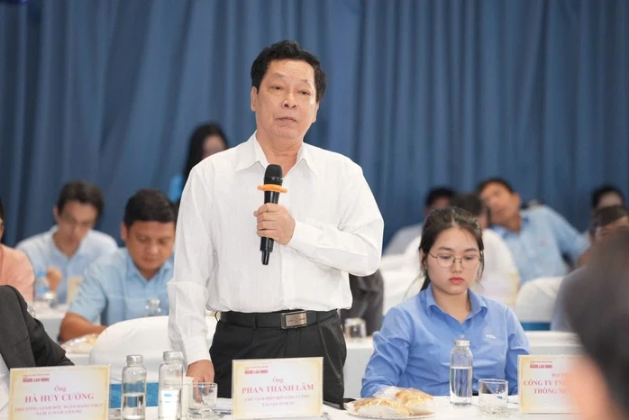 Giá mua điện mặt trời mái nhà còn quá rẻ Giá mua điện mặt trời mái nhà còn quá rẻ