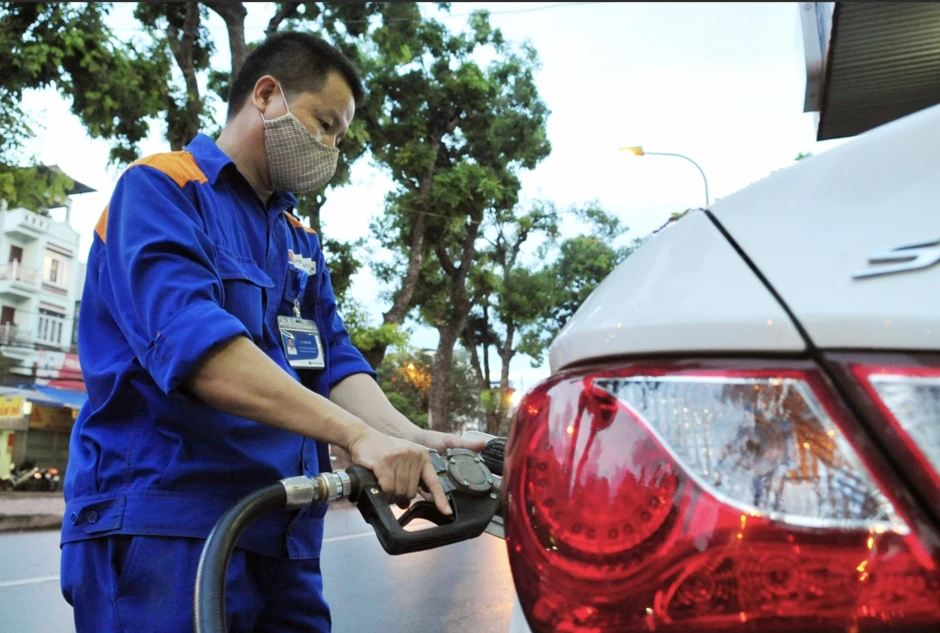 Giá rẻ hơn RON95, xăng E10 tương thích hơn 90% xe