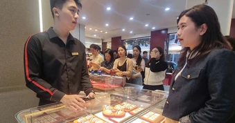 Giá vàng có thể 'rơi' về vùng 160 triệu đồng/lượng?