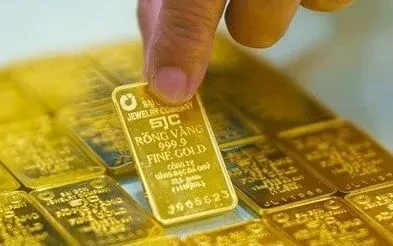 Giá vàng giảm 300.000 đồng/lượng Giá vàng giảm 300.000 đồng/lượng