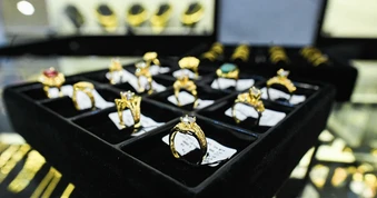 Giá vàng hôm nay (12/7): Người mua lỗ 'kép' sau một tuần