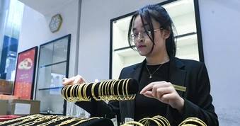Giá vàng hôm nay (13/7): Quay đầu giảm mạnh