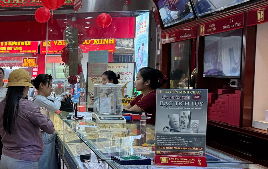 Giá vàng hôm nay 2/6/2026: Tuột dốc, SJC và nhẫn giảm tới 1 triệu đồng/lượng Giá vàng hôm nay 2/6/2026: Tuột dốc, SJC và nhẫn giảm tới 1 triệu đồng/lượng