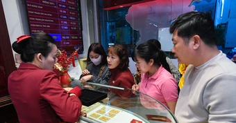 Giá vàng hôm nay 3/3/2026 cắm đầu đi xuống, SJC có thể giảm sâu