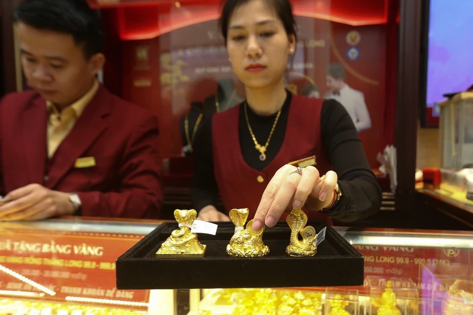 Giá vàng hôm nay 5/6/2026: Thế giới tăng vọt, SJC hồi phục từ mức thấp hiếm có Giá vàng hôm nay 5/6/2026: Thế giới tăng vọt, SJC hồi phục từ mức thấp hiếm có