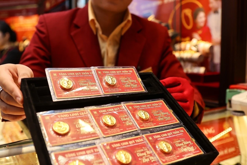 Giá vàng ngày 13/4/2026 dự báo khó tăng, vàng miếng SJC giảm về 172 triệu đồng Giá vàng ngày 13/4/2026 dự báo khó tăng, vàng miếng SJC giảm về 172 triệu đồng