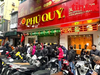 Giá vàng sáng 11/3 vẫn duy trì ở mức cao