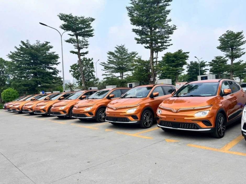 Giá xăng dầu tăng: Doanh nghiệp siết chi phí, tăng tốc chuyển đổi năng lượng Giá xăng dầu tăng: Doanh nghiệp siết chi phí, tăng tốc chuyển đổi năng lượng