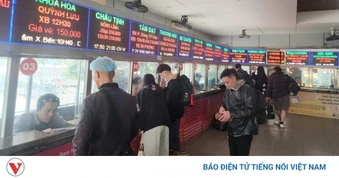 Giá xăng dầu tăng, hàng trăm tuyến xe khách điều chỉnh tăng giá vé
