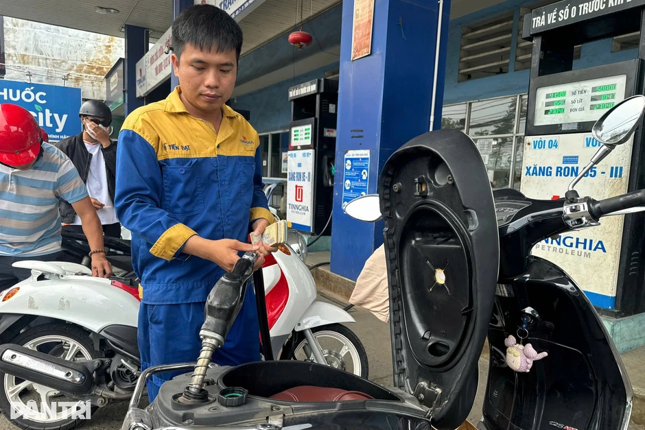 Giá xăng dầu tăng, ngư dân Lâm Đồng lo đội phí, công ty ở Đồng Nai họp khẩn Giá xăng dầu tăng, ngư dân Lâm Đồng lo đội phí, công ty ở Đồng Nai họp khẩn