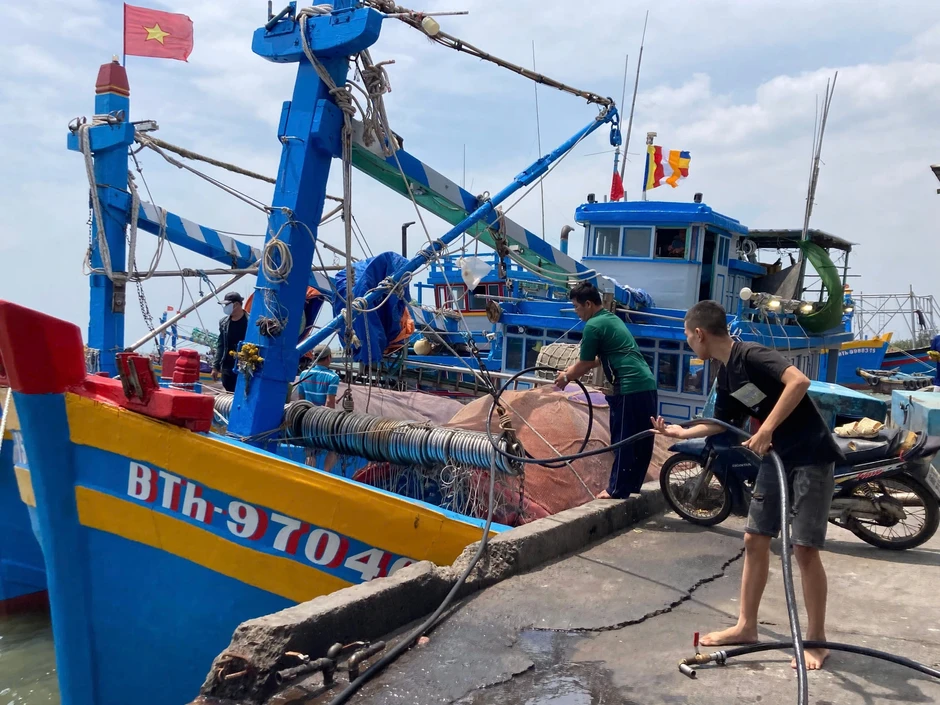 Giá xăng dầu tăng, ngư dân Lâm Đồng lo đội phí, công ty ở Đồng Nai họp khẩn Giá xăng dầu tăng, ngư dân Lâm Đồng lo đội phí, công ty ở Đồng Nai họp khẩn