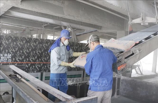 Giá xi măng tăng lần thứ ba trong quý I Giá xi măng tăng lần thứ ba trong quý I