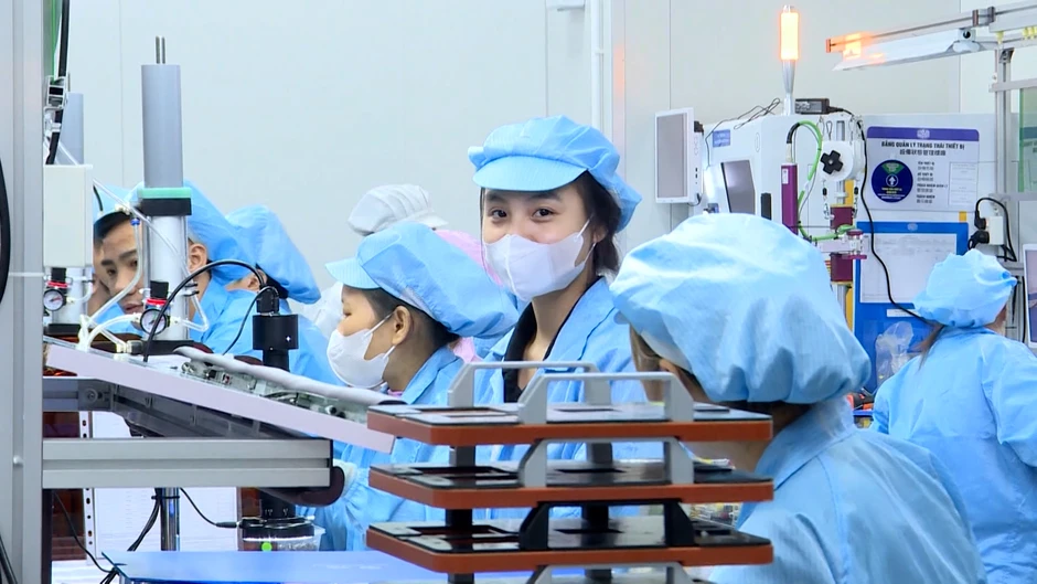 Giám đốc quốc gia ADB: Tăng trưởng tích cực, vị thế Việt Nam vững chắc trong khu vực Giám đốc quốc gia ADB: Tăng trưởng tích cực, vị thế Việt Nam vững chắc trong khu vực