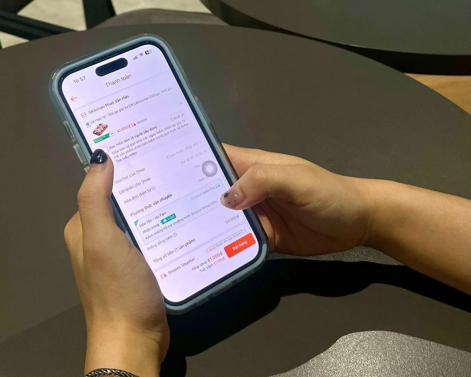 Giám đốc Thương mại Shopee chỉ ra 3 yếu tố tạo nên khác biệt của nhà bán Giám đốc Thương mại Shopee chỉ ra 3 yếu tố tạo nên khác biệt của nhà bán