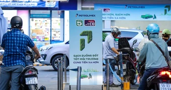 Giảm thuế để giảm giá xăng E10