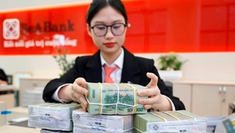 Giữ dư địa điều hành trước sức ép tỷ giá