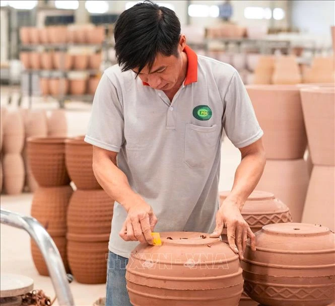 Giữ lửa nghề gốm truyền thống