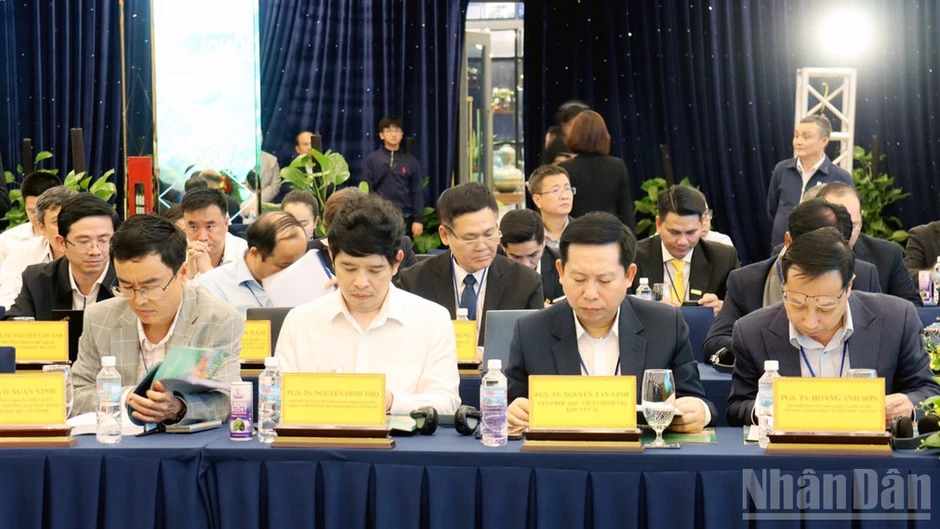 Gợi mở cơ chế, chính sách đặc thù tạo động lực bứt phá cho Lâm Đồng Gợi mở cơ chế, chính sách đặc thù tạo động lực bứt phá cho Lâm Đồng