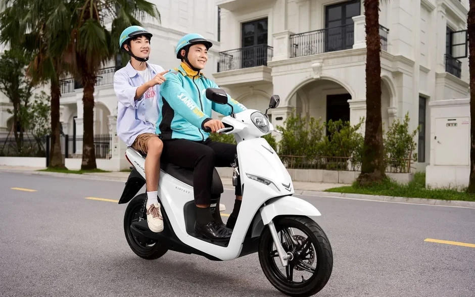 GSM miễn phí thuê, đổi pin 3 năm cho tài xế Xanh SM Bike GSM miễn phí thuê, đổi pin 3 năm cho tài xế Xanh SM Bike