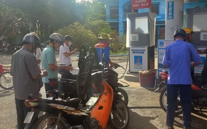 Hà Nội đã xử lý trường hợp bán xăng dầu nhỏ giọt Hà Nội đã xử lý trường hợp bán xăng dầu nhỏ giọt