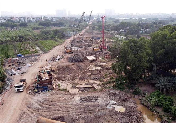 Hà Nội điều chỉnh giao thông một số tuyến đường phục vụ thi công cầu Trần Hưng Đạo Hà Nội điều chỉnh giao thông một số tuyến đường phục vụ thi công cầu Trần Hưng Đạo