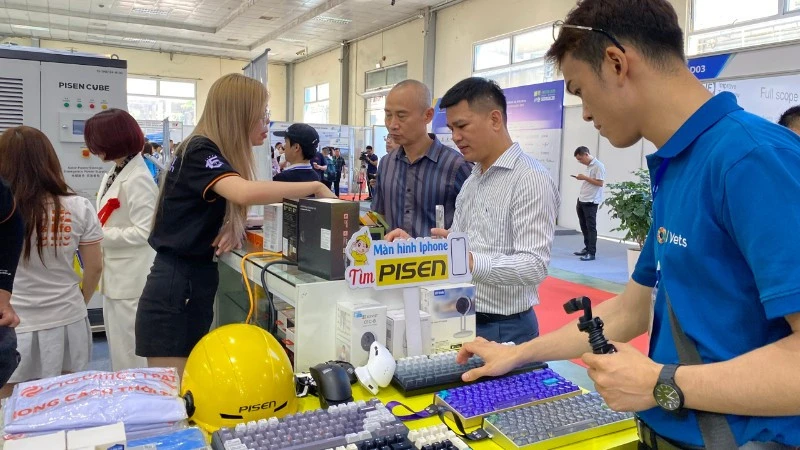 Hà Nội khai mạc Hội chợ ENTECH năm 2026 Hà Nội khai mạc Hội chợ ENTECH năm 2026
