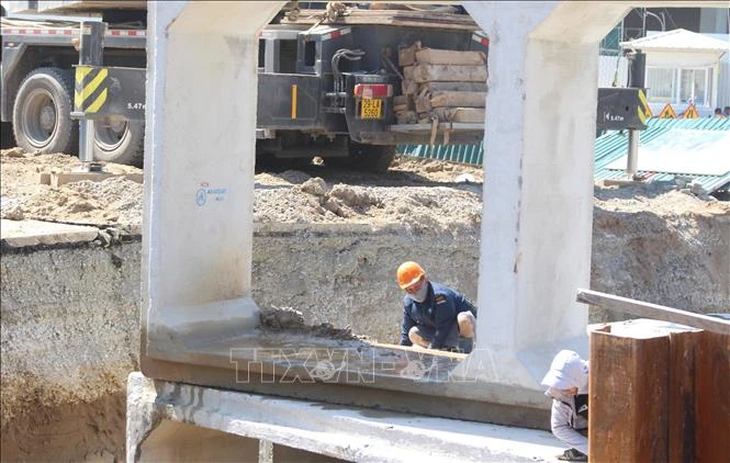Hà Nội tăng tốc thi công ngày đêm để xóa các điểm ngập cục bộ Hà Nội tăng tốc thi công ngày đêm để xóa các điểm ngập cục bộ