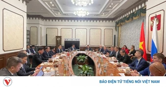 Hà Nội thúc đẩy hợp tác với Liên bang Nga trong phát triển đường sắt đô thị
