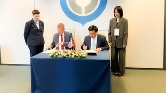 Hải quan Việt Nam-Hoa Kỳ ký Bản ghi nhớ trao đổi dữ liệu điện tử