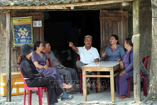 Hàng chục nhà hàng, công trình du lịch tiền tỷ 'đắp chiếu'