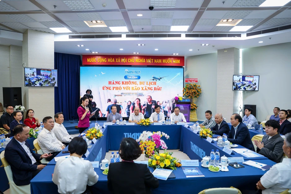 Hàng không, du lịch ứng phó 'cơn lốc ngược' Hàng không, du lịch ứng phó 'cơn lốc ngược'
