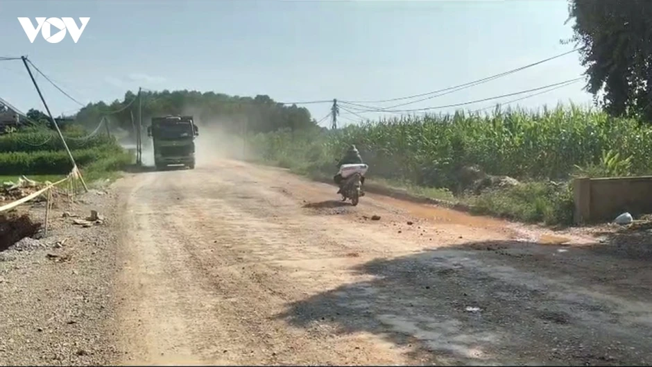 Hàng trăm hộ dân hiến đất, đường tỉnh 269C vẫn lỡ hẹn Hàng trăm hộ dân hiến đất, đường tỉnh 269C vẫn lỡ hẹn